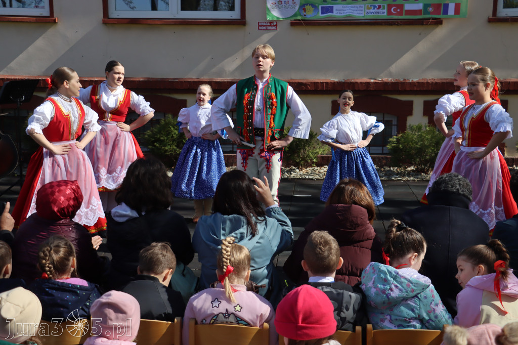 Fotorelacja: Powitanie partnerów projektu Erasmus+ w przedszkolu nr 1 w Zawierciu