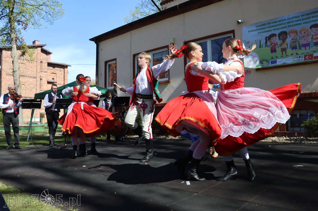 Fotorelacja: Powitanie partnerów projektu Erasmus+ w przedszkolu nr 1 w Zawierciu
