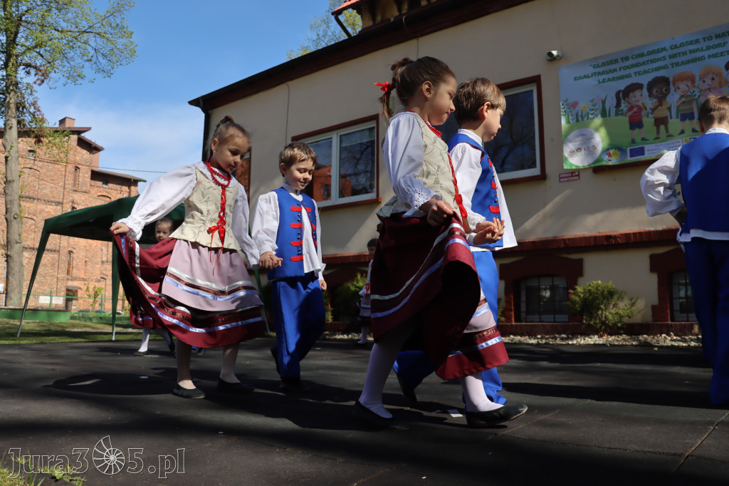 Fotorelacja: Powitanie partnerów projektu Erasmus+ w przedszkolu nr 1 w Zawierciu