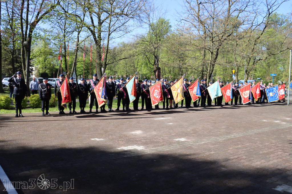 Fotorelacja Zawiercie: 235. rocznica uchwalenia Konstytucji 3 Maja