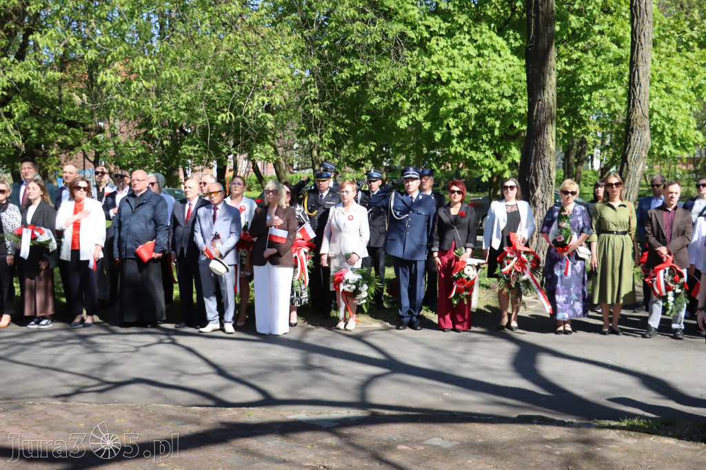 Fotorelacja Zawiercie: 235. rocznica uchwalenia Konstytucji 3 Maja