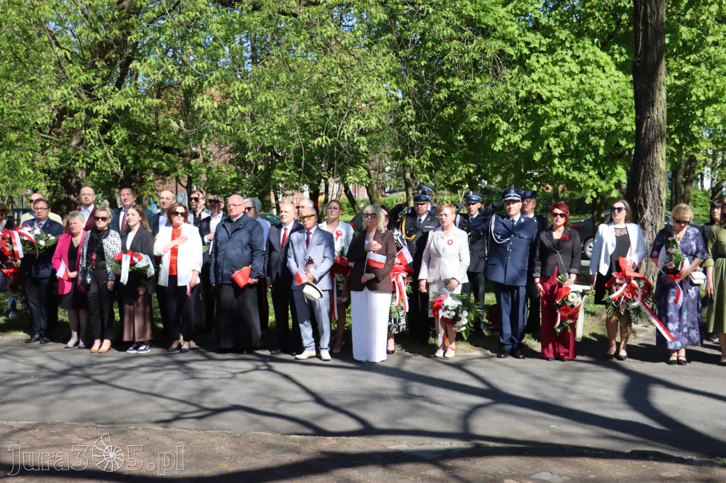 Fotorelacja Zawiercie: 235. rocznica uchwalenia Konstytucji 3 Maja
