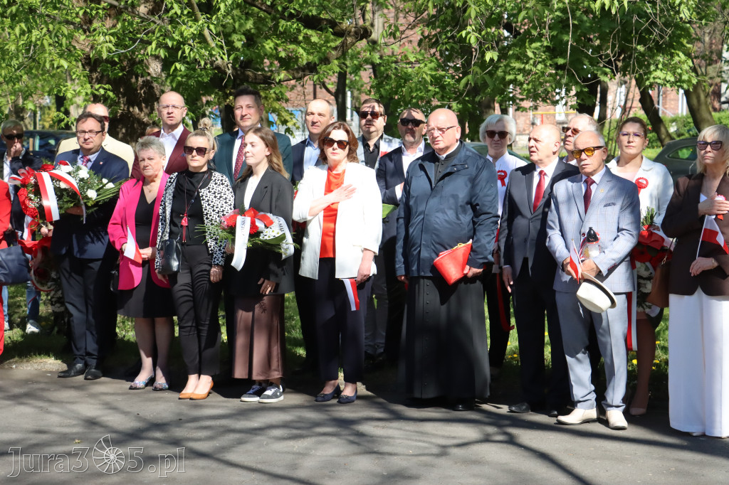 Fotorelacja Zawiercie: 235. rocznica uchwalenia Konstytucji 3 Maja