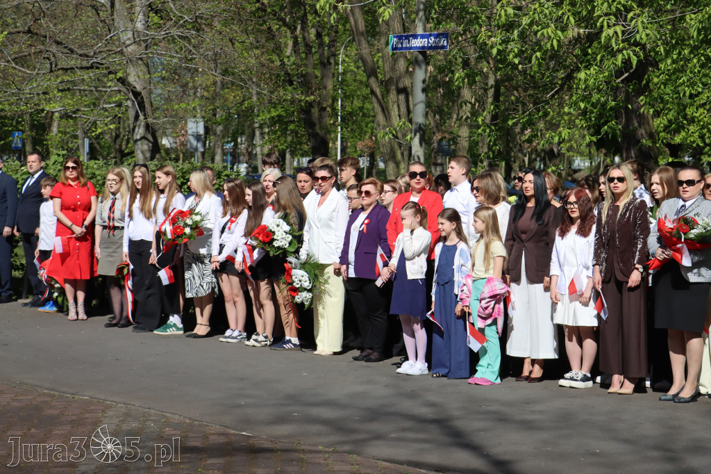 Fotorelacja Zawiercie: 235. rocznica uchwalenia Konstytucji 3 Maja