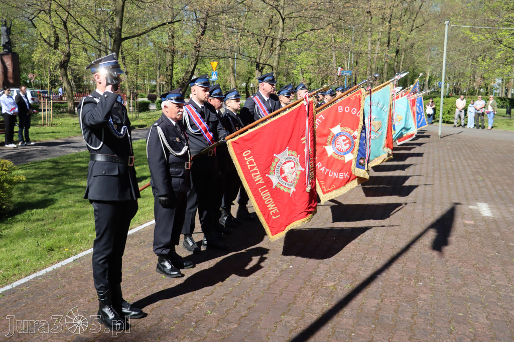 Fotorelacja Zawiercie: 235. rocznica uchwalenia Konstytucji 3 Maja