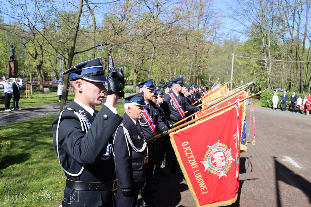 Fotorelacja Zawiercie: 235. rocznica uchwalenia Konstytucji 3 Maja