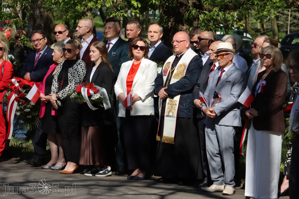 Fotorelacja Zawiercie: 235. rocznica uchwalenia Konstytucji 3 Maja