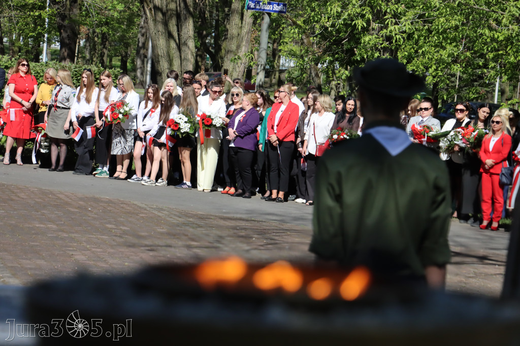 Fotorelacja Zawiercie: 235. rocznica uchwalenia Konstytucji 3 Maja