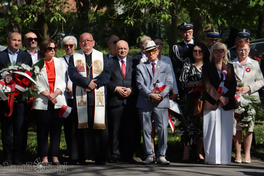 Fotorelacja Zawiercie: 235. rocznica uchwalenia Konstytucji 3 Maja