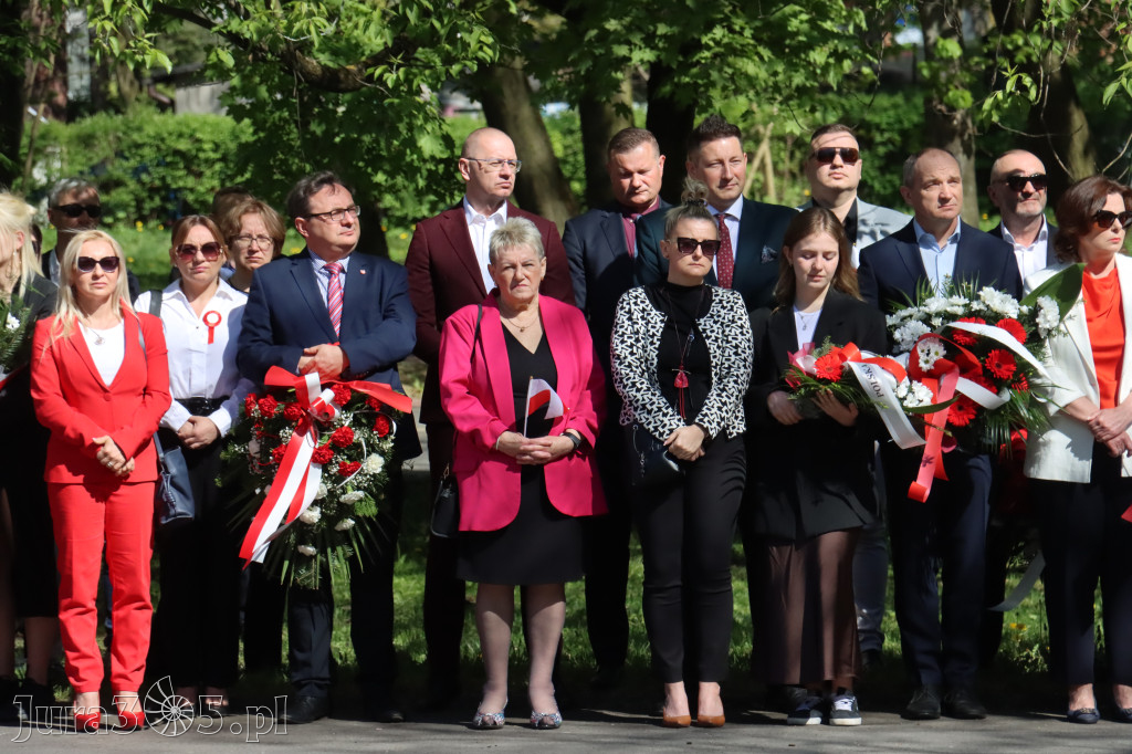 Fotorelacja Zawiercie: 235. rocznica uchwalenia Konstytucji 3 Maja