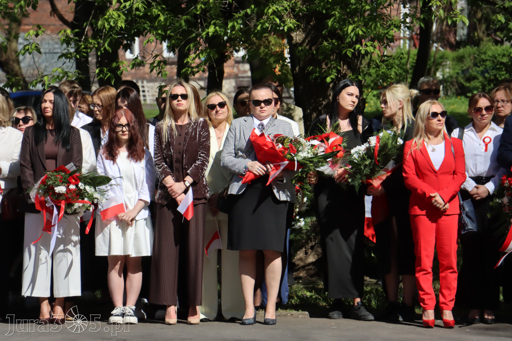 Fotorelacja Zawiercie: 235. rocznica uchwalenia Konstytucji 3 Maja