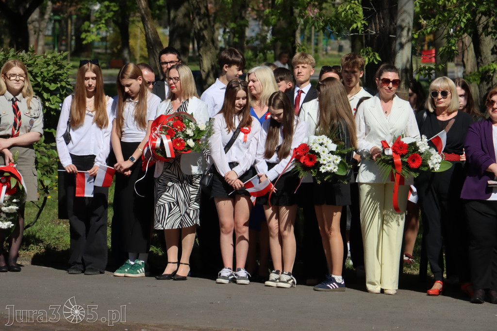 Fotorelacja Zawiercie: 235. rocznica uchwalenia Konstytucji 3 Maja