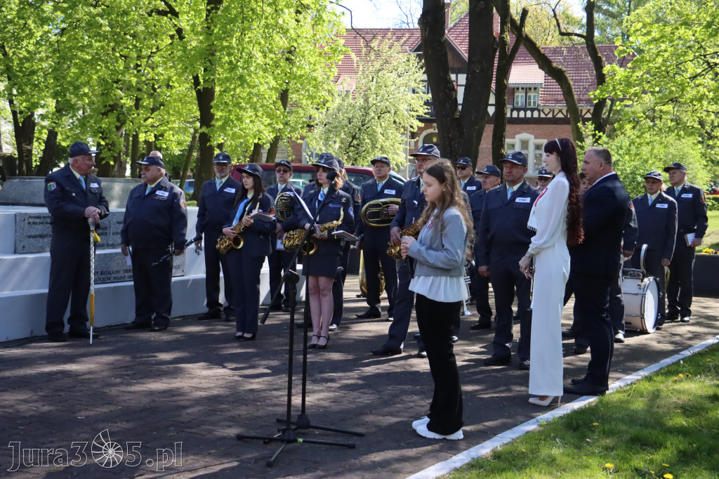 Fotorelacja Zawiercie: 235. rocznica uchwalenia Konstytucji 3 Maja