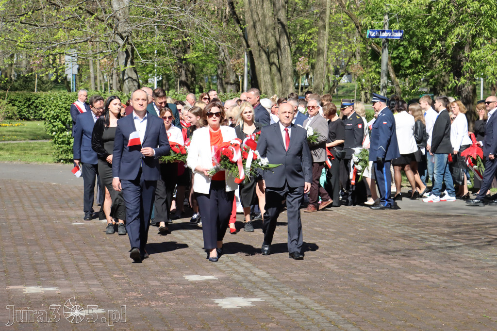 Fotorelacja Zawiercie: 235. rocznica uchwalenia Konstytucji 3 Maja