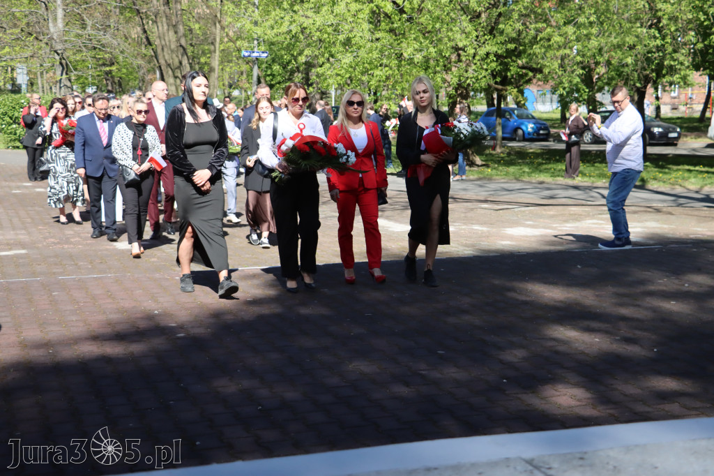 Fotorelacja Zawiercie: 235. rocznica uchwalenia Konstytucji 3 Maja