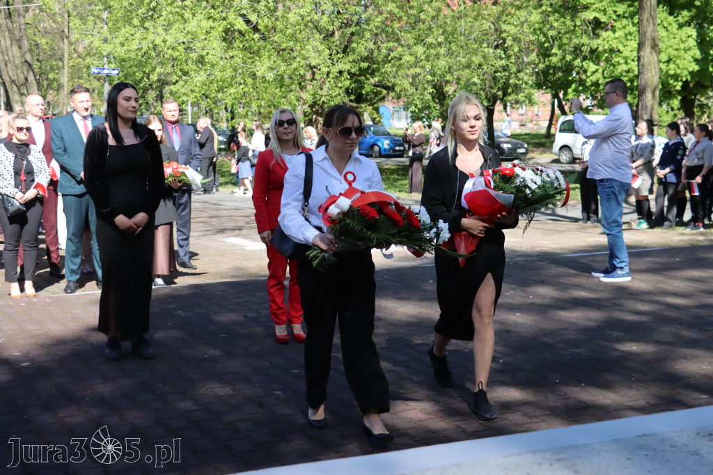 Fotorelacja Zawiercie: 235. rocznica uchwalenia Konstytucji 3 Maja
