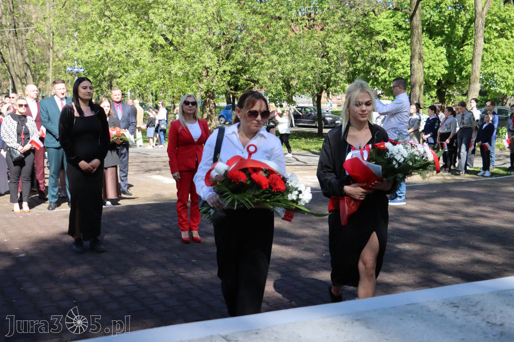 Fotorelacja Zawiercie: 235. rocznica uchwalenia Konstytucji 3 Maja