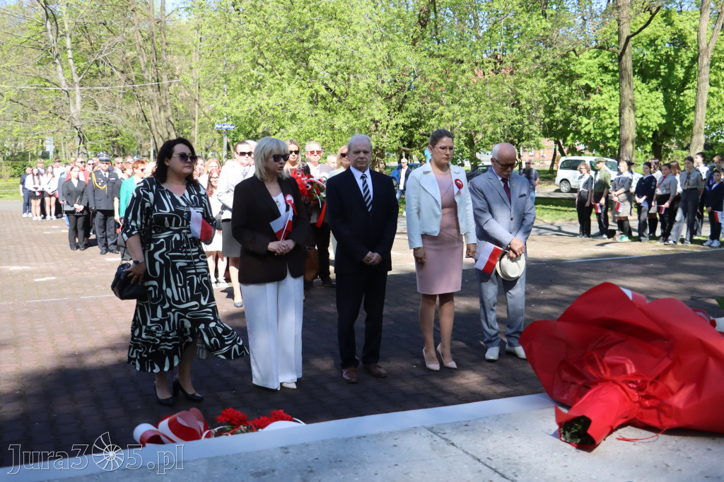 Fotorelacja Zawiercie: 235. rocznica uchwalenia Konstytucji 3 Maja