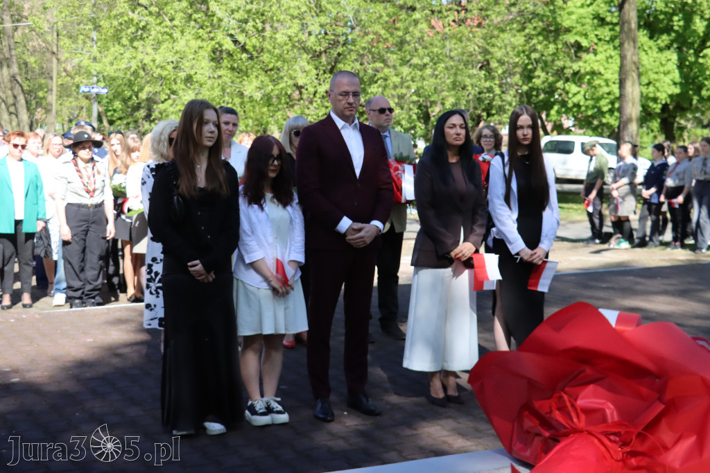 Fotorelacja Zawiercie: 235. rocznica uchwalenia Konstytucji 3 Maja