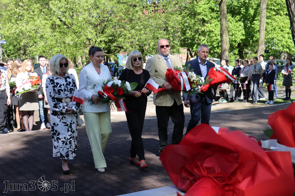 Fotorelacja Zawiercie: 235. rocznica uchwalenia Konstytucji 3 Maja