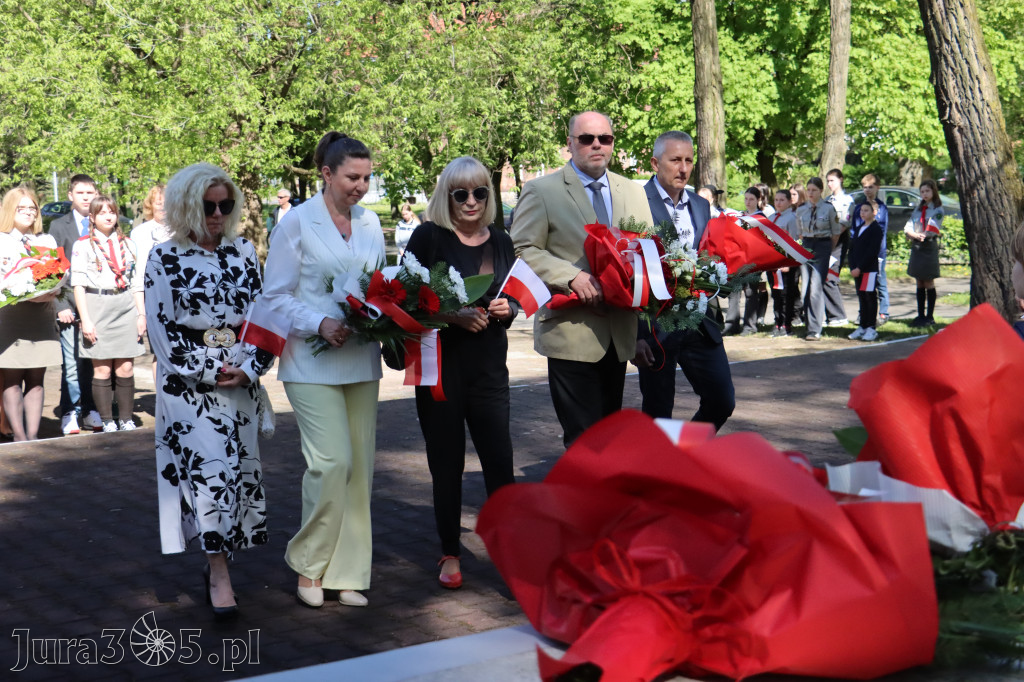 Fotorelacja Zawiercie: 235. rocznica uchwalenia Konstytucji 3 Maja