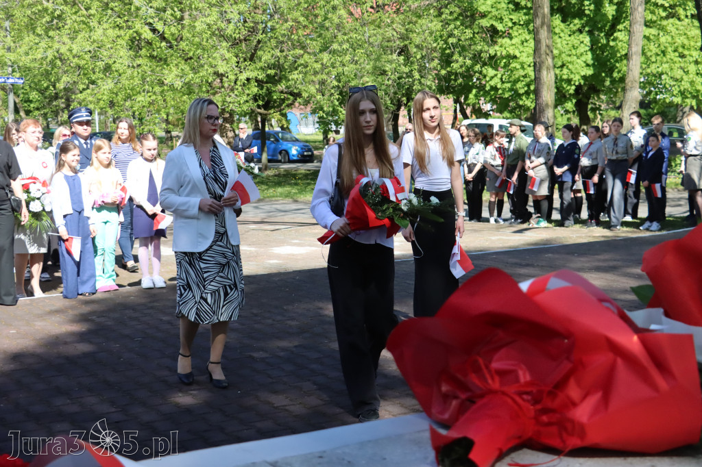 Fotorelacja Zawiercie: 235. rocznica uchwalenia Konstytucji 3 Maja