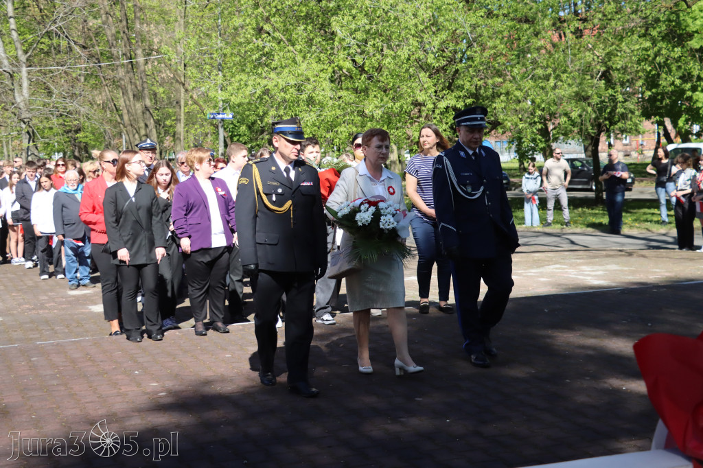 Fotorelacja Zawiercie: 235. rocznica uchwalenia Konstytucji 3 Maja