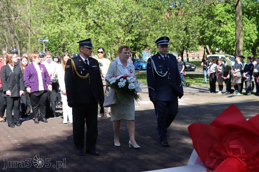 Fotorelacja Zawiercie: 235. rocznica uchwalenia Konstytucji 3 Maja
