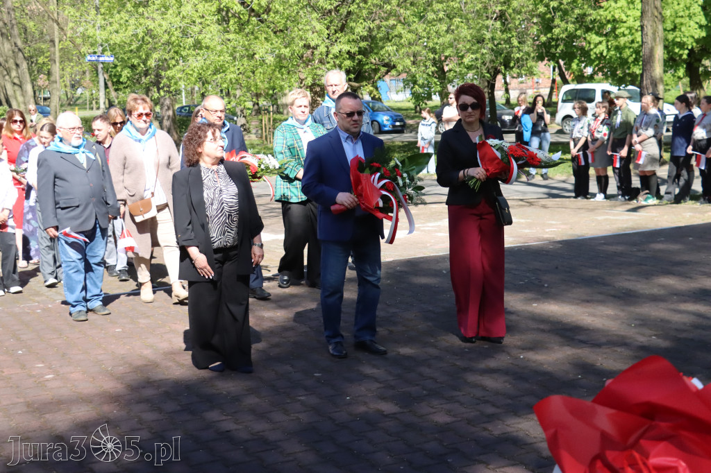 Fotorelacja Zawiercie: 235. rocznica uchwalenia Konstytucji 3 Maja