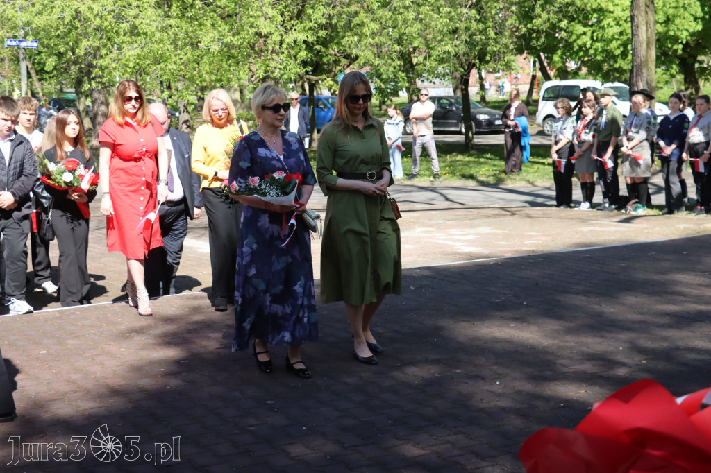 Fotorelacja Zawiercie: 235. rocznica uchwalenia Konstytucji 3 Maja