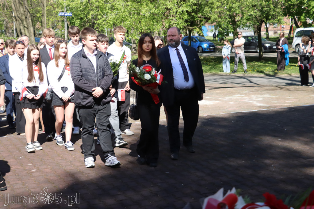 Fotorelacja Zawiercie: 235. rocznica uchwalenia Konstytucji 3 Maja