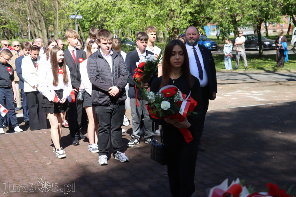 Fotorelacja Zawiercie: 235. rocznica uchwalenia Konstytucji 3 Maja