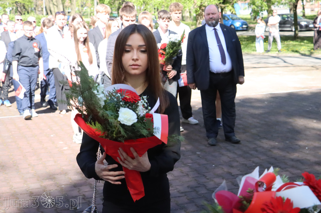 Fotorelacja Zawiercie: 235. rocznica uchwalenia Konstytucji 3 Maja