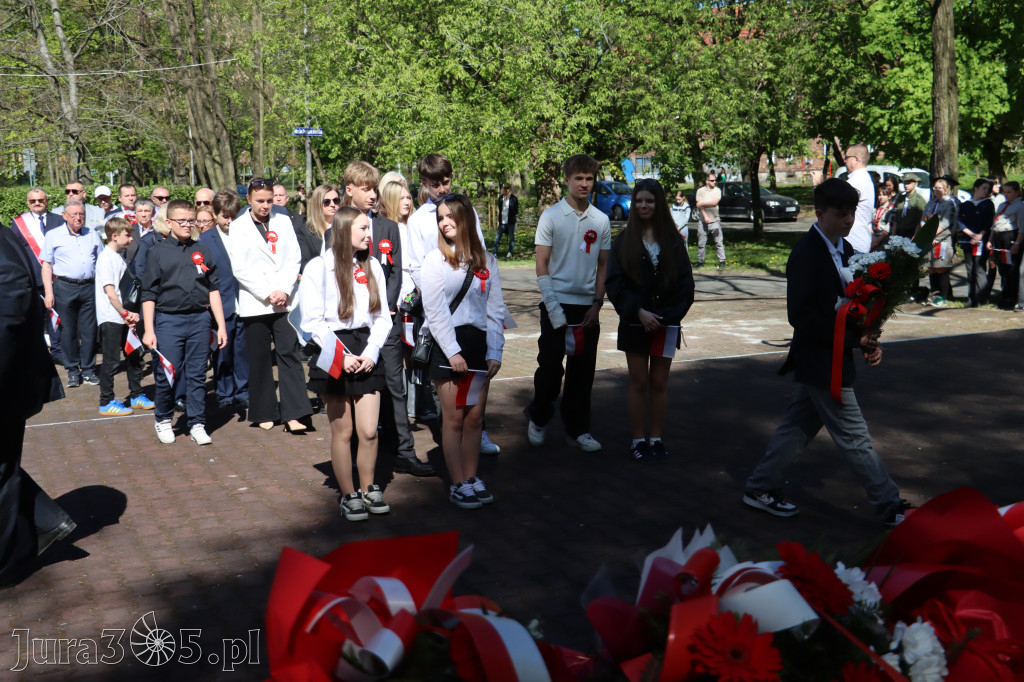 Fotorelacja Zawiercie: 235. rocznica uchwalenia Konstytucji 3 Maja