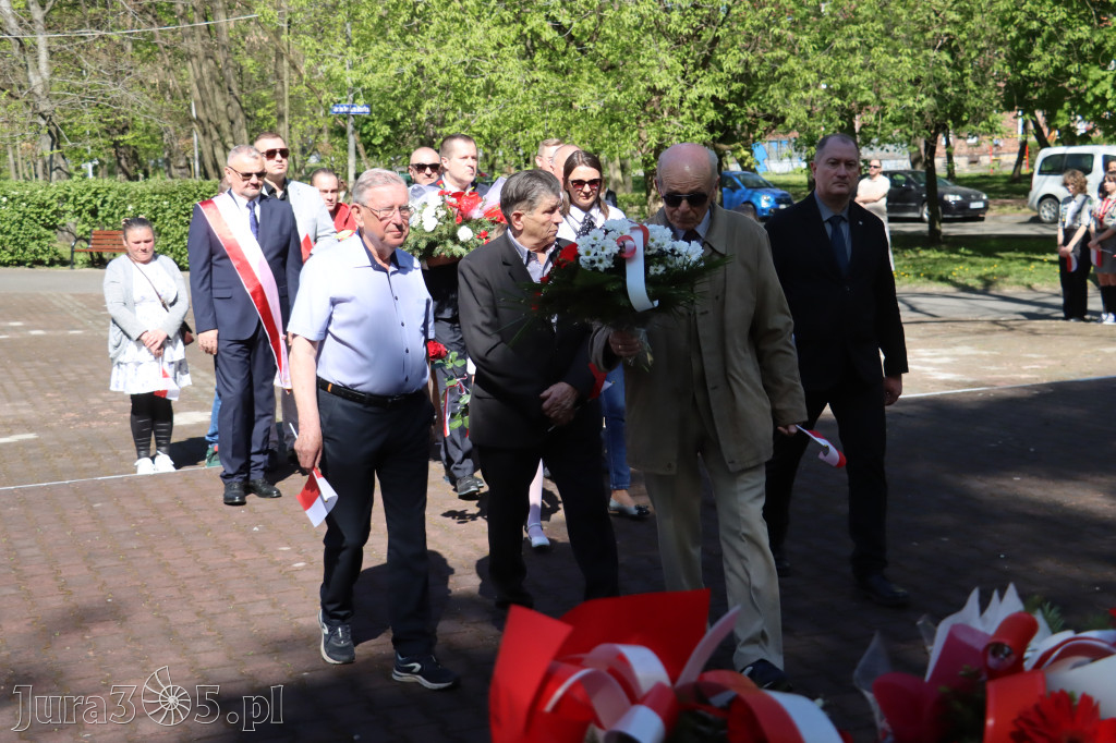 Fotorelacja Zawiercie: 235. rocznica uchwalenia Konstytucji 3 Maja