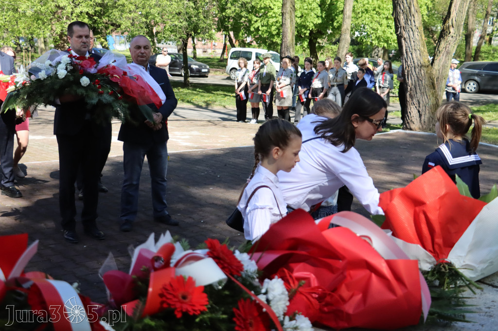 Fotorelacja Zawiercie: 235. rocznica uchwalenia Konstytucji 3 Maja