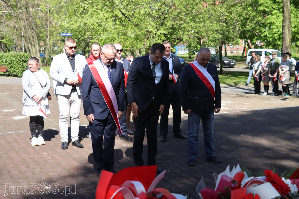 Fotorelacja Zawiercie: 235. rocznica uchwalenia Konstytucji 3 Maja