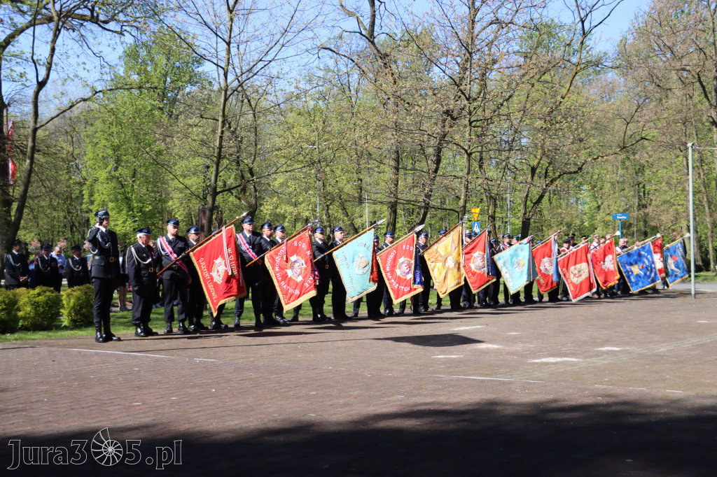 Fotorelacja Zawiercie: 235. rocznica uchwalenia Konstytucji 3 Maja