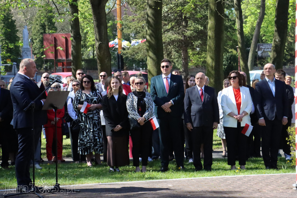 Fotorelacja Zawiercie: 235. rocznica uchwalenia Konstytucji 3 Maja