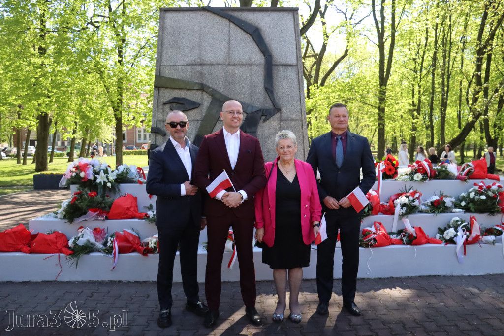 Fotorelacja Zawiercie: 235. rocznica uchwalenia Konstytucji 3 Maja