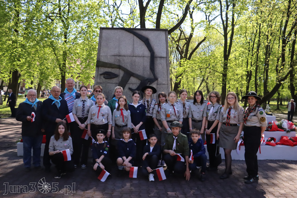 Fotorelacja Zawiercie: 235. rocznica uchwalenia Konstytucji 3 Maja