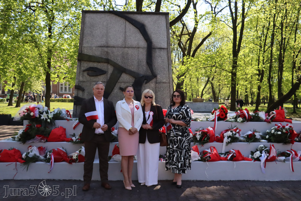 Fotorelacja Zawiercie: 235. rocznica uchwalenia Konstytucji 3 Maja