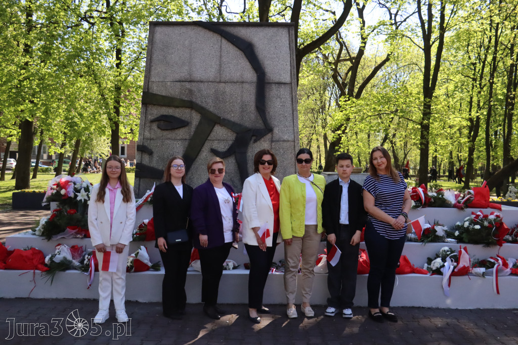 Fotorelacja Zawiercie: 235. rocznica uchwalenia Konstytucji 3 Maja