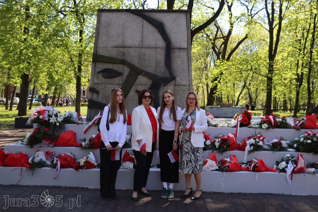 Fotorelacja Zawiercie: 235. rocznica uchwalenia Konstytucji 3 Maja