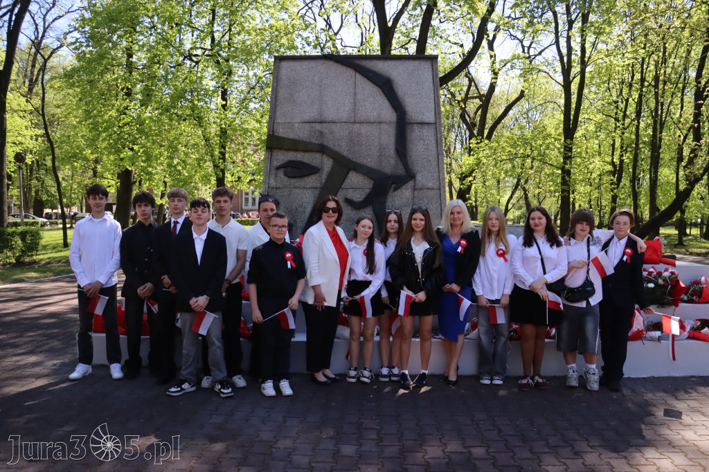 Fotorelacja Zawiercie: 235. rocznica uchwalenia Konstytucji 3 Maja
