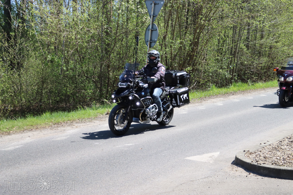 Fotorelacja I: IV Motopiknik w Łazach - parada motocykli