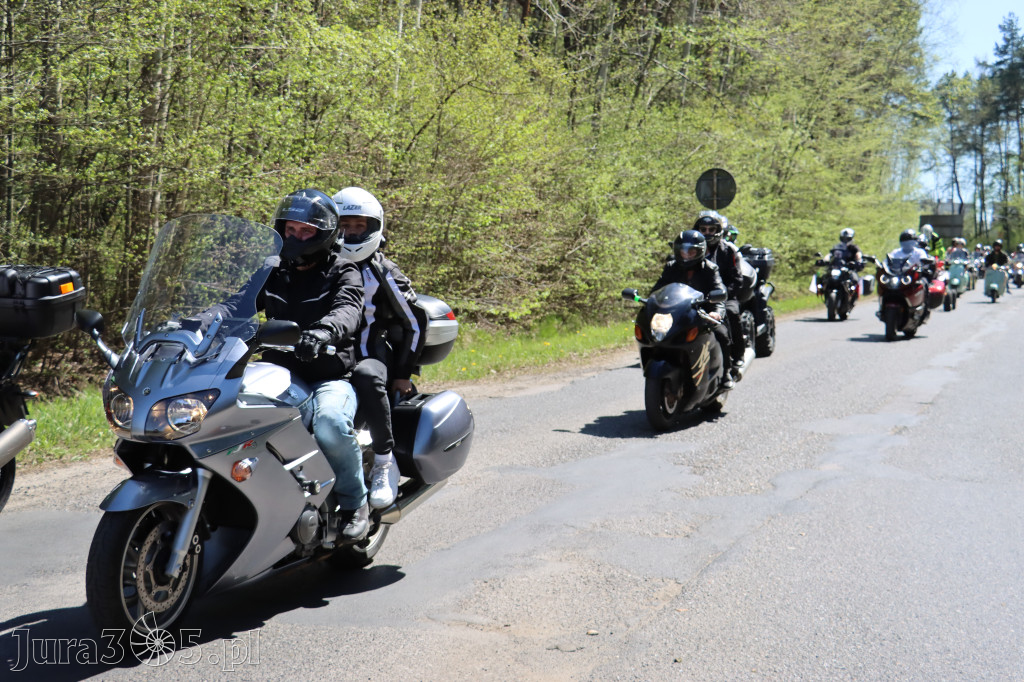 Fotorelacja I: IV Motopiknik w Łazach - parada motocykli
