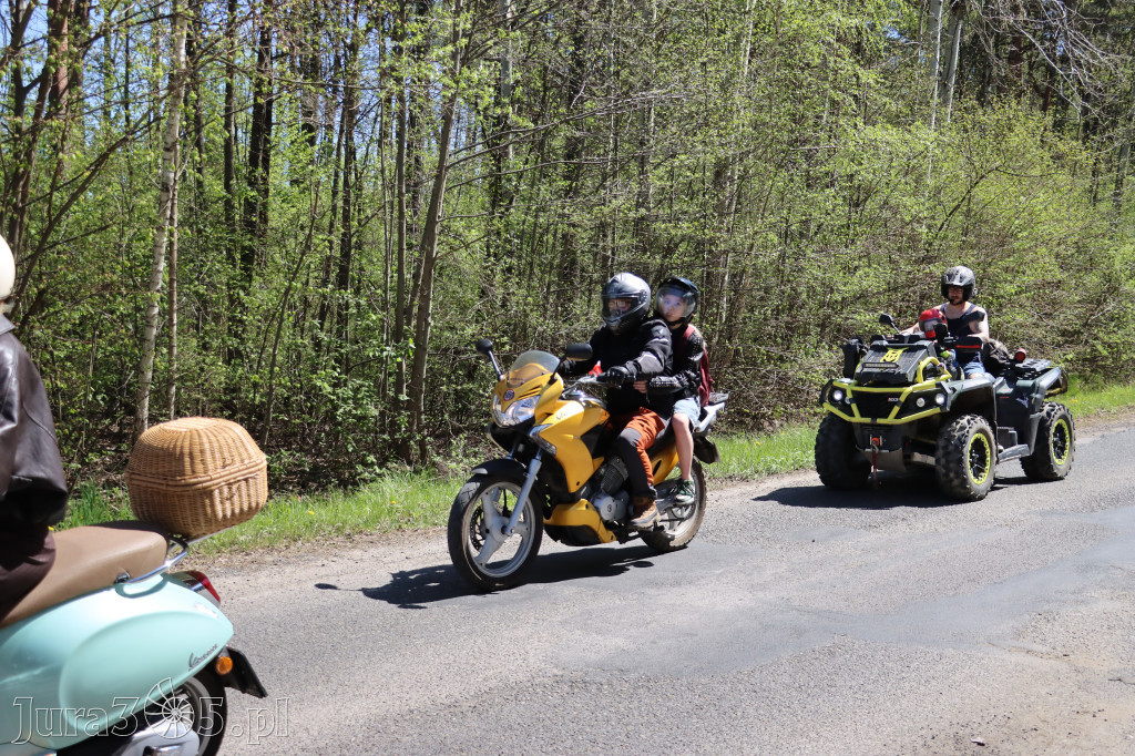Fotorelacja I: IV Motopiknik w Łazach - parada motocykli