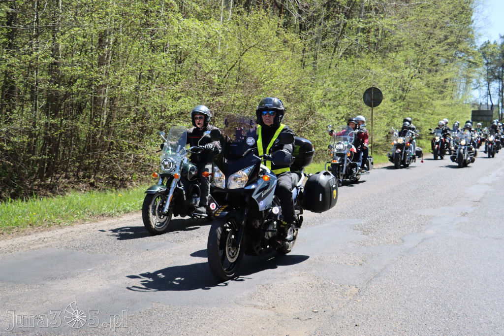 Fotorelacja I: IV Motopiknik w Łazach - parada motocykli