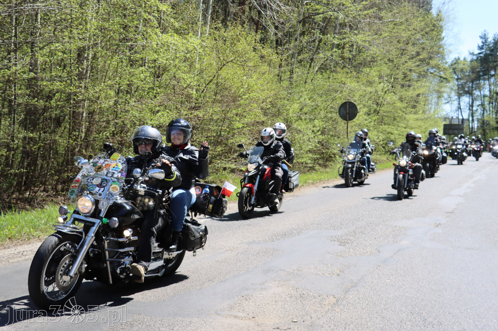 Fotorelacja I: IV Motopiknik w Łazach - parada motocykli